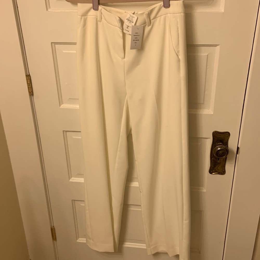 Neiman Marcus off white straight leg dress pant